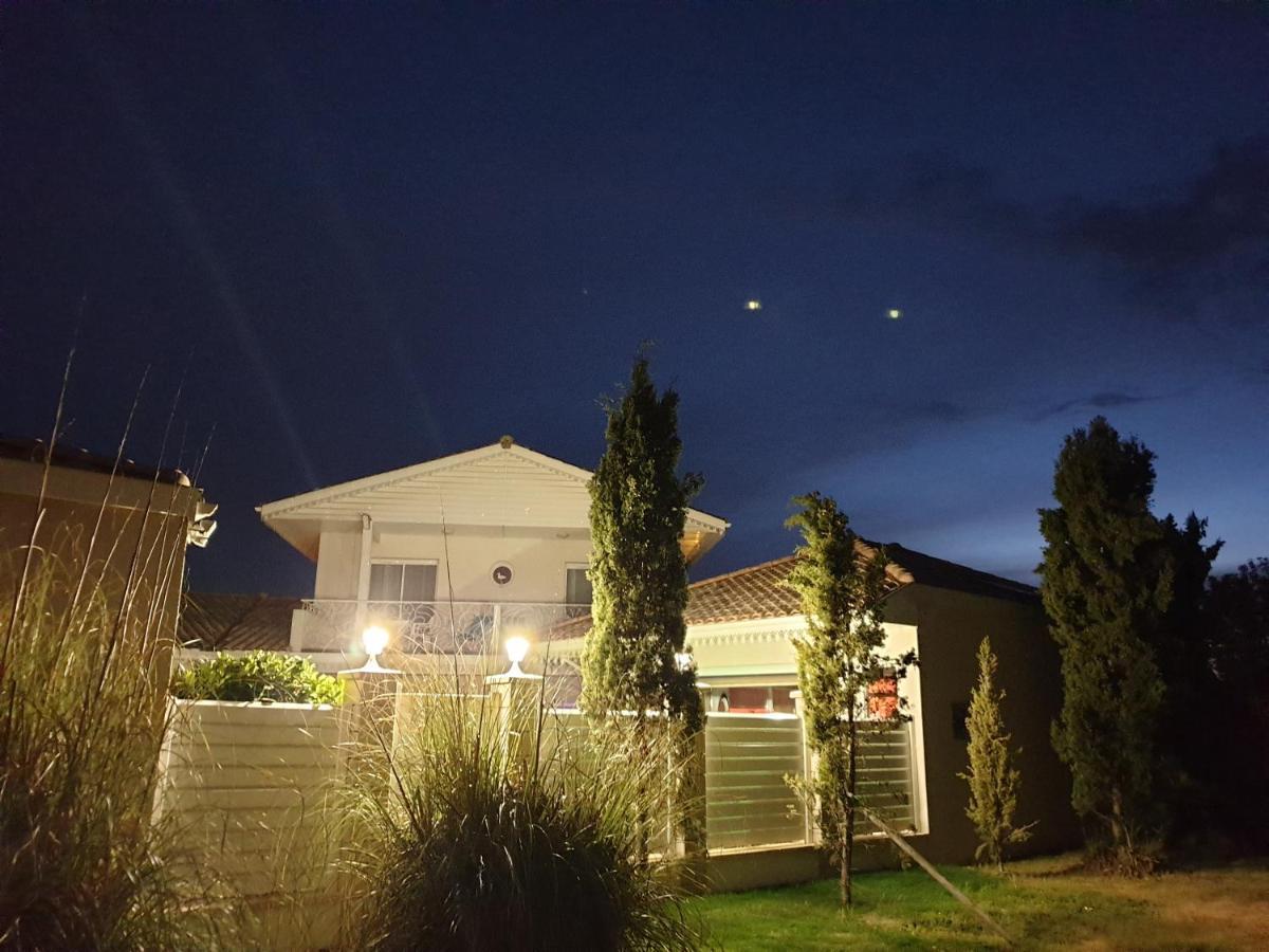Aresia Bed & Breakfast Bagian luar foto