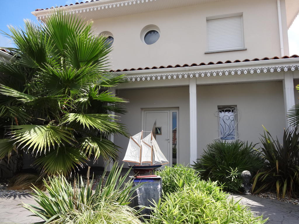 Aresia Bed & Breakfast Bagian luar foto