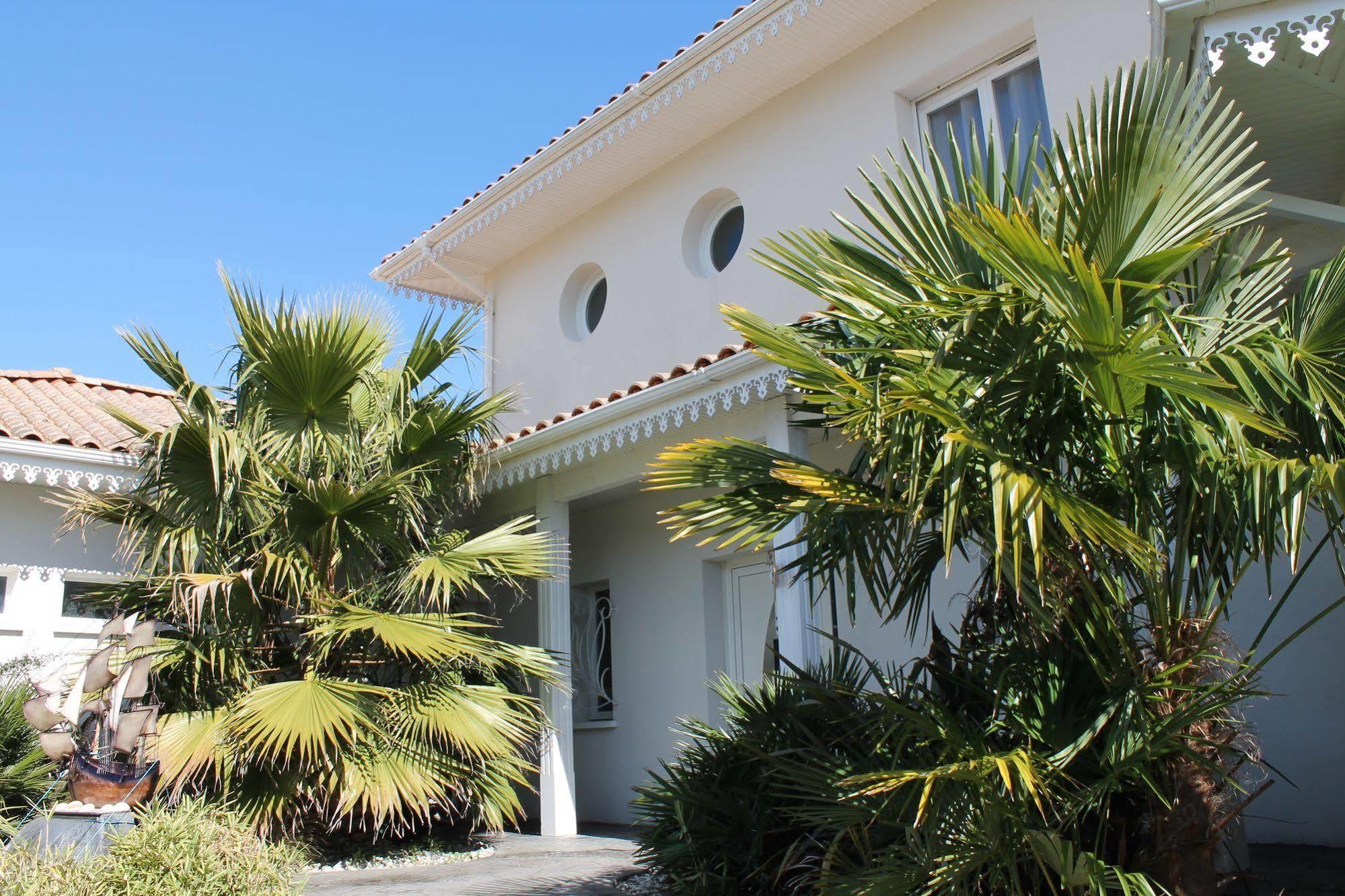 Aresia Bed & Breakfast Bagian luar foto