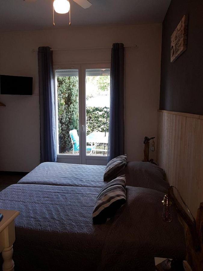 Aresia Bed & Breakfast Bagian luar foto